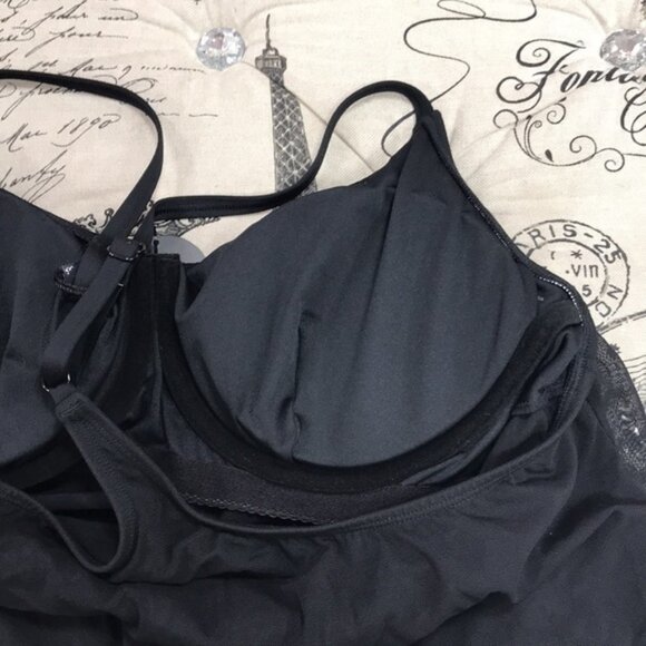 Coco Reef Classic Solid Mesh Layer Swim Top - Picture 6 of 7